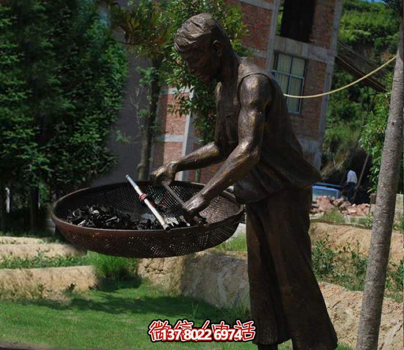 傳承古典，曬出最精美的茶葉人物銅雕