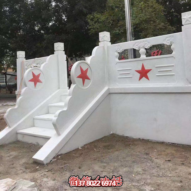 石欄桿護欄系統(tǒng)，為大理學(xué)校、政府及單位提供安全升旗臺