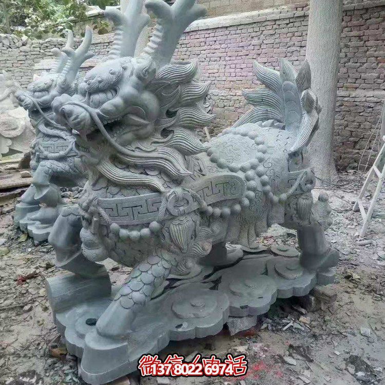 青石麒麟，吉祥神獸石雕
